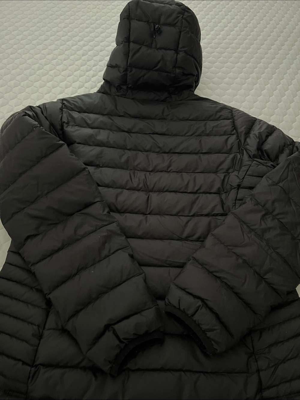 Patagonia Black Quilted Hooded Down Jacket - Picture 2 of 5